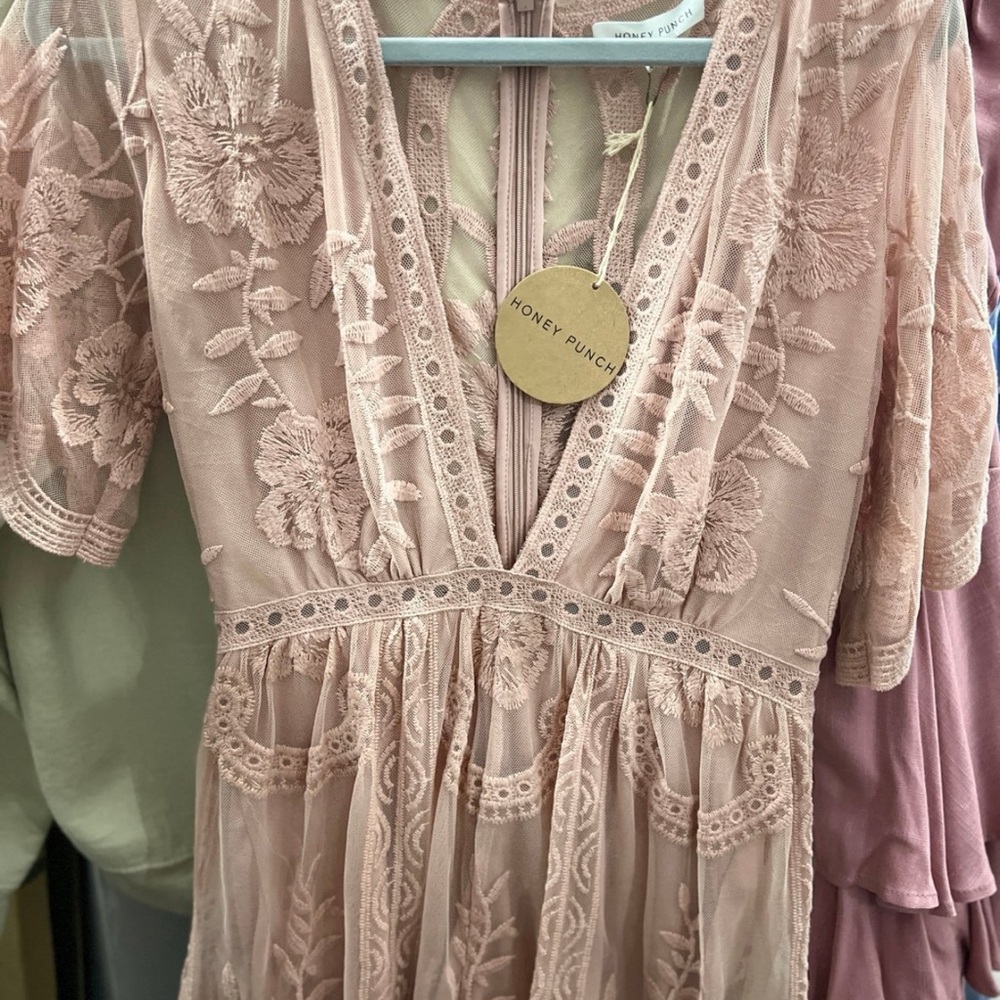 Honey Punch Pink Lace Dress Romper NWT Sz M